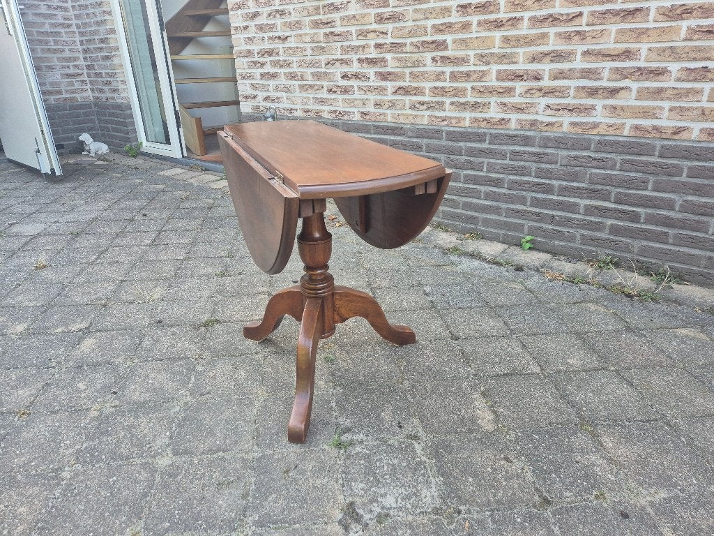 Klassieke ronde houten klaptafel met centrale kolompoot, Ophalen, Gebruikt, Rond, 100 tot 150 cm