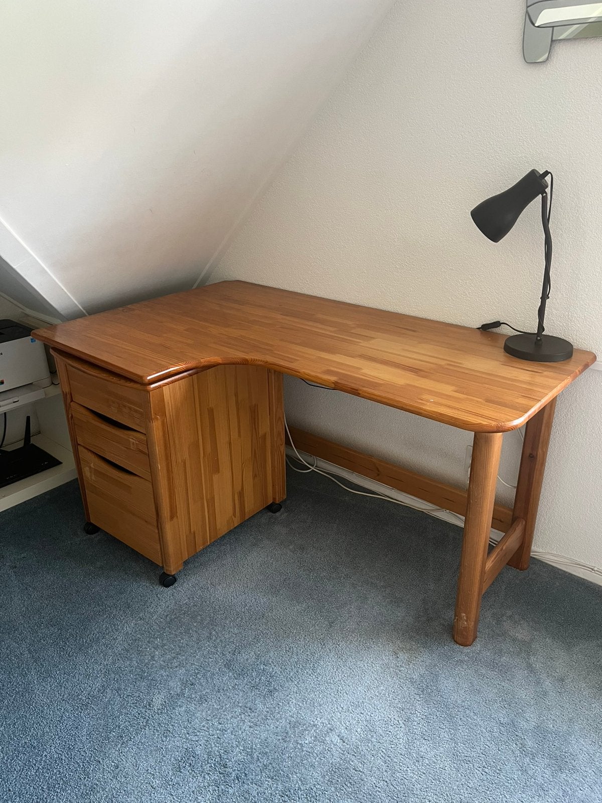 Disney bureau + ladekastje, Huis en Inrichting, Bureaus, Ophalen, Gebruikt, Kinderbureau, Bruin