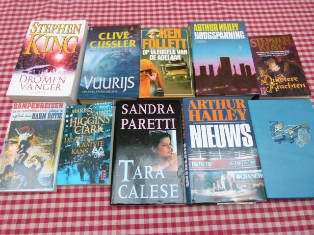 Pakket boeken, spanning actie Arthur Hailey, Stephen King, Ophalen of Verzenden, Zo goed als nieuw