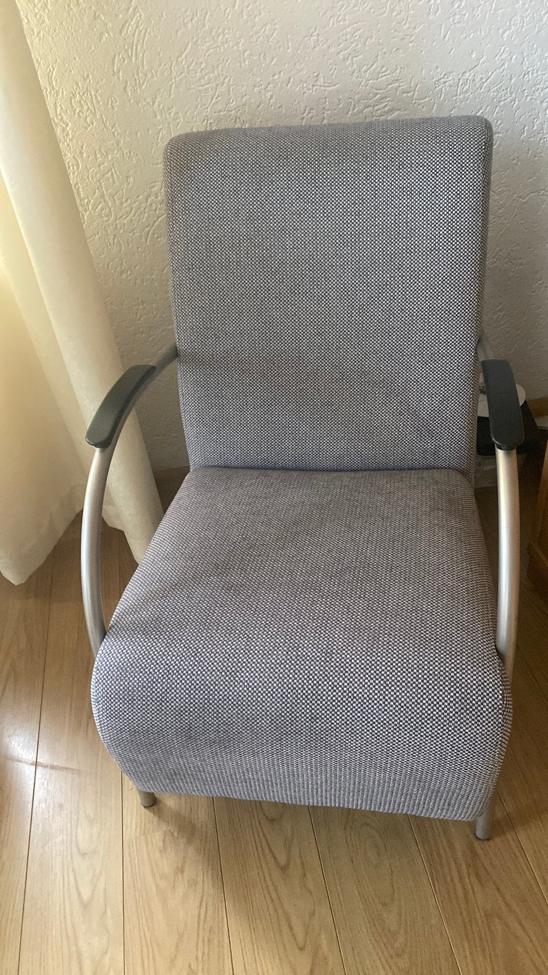 Fautuil  grijs/wit, Ophalen, Gebruikt, Minder dan 75 cm, Modern