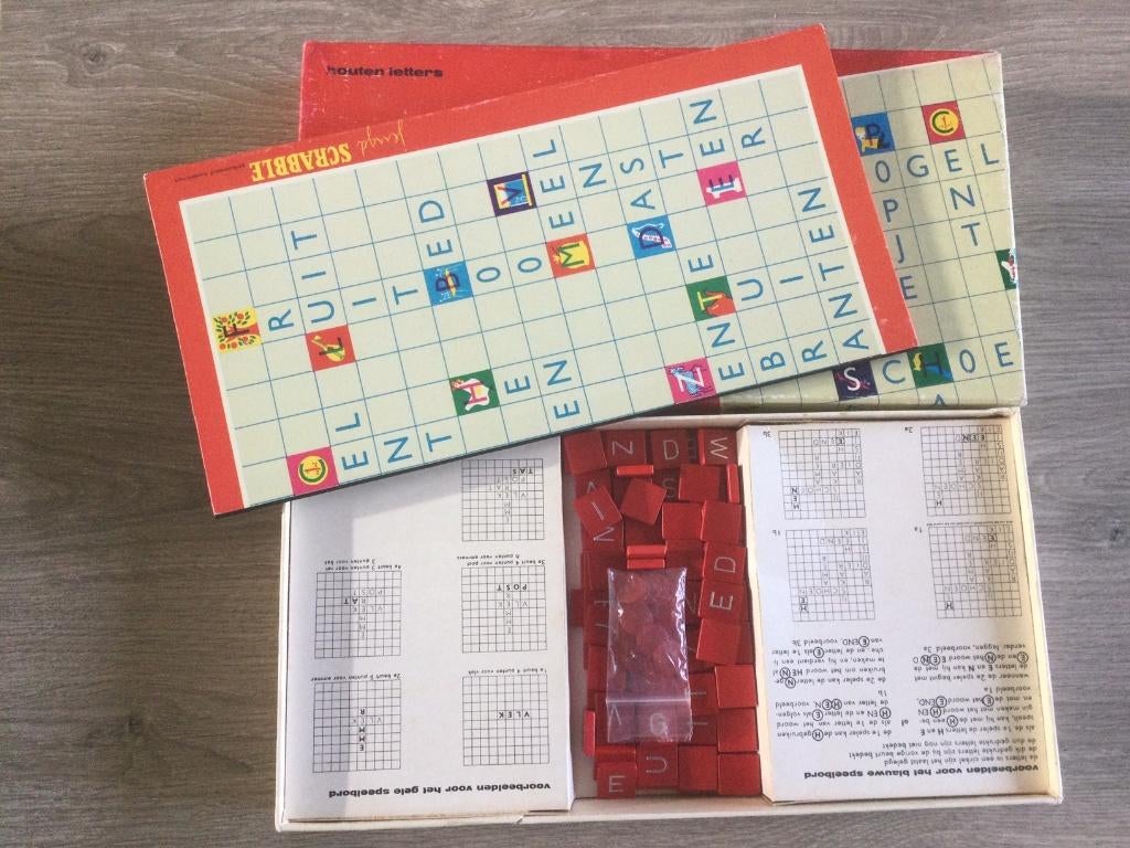 Jeugd Scrabble met houten letters, Een of twee spelers, Ophalen of Verzenden, Gebruikt