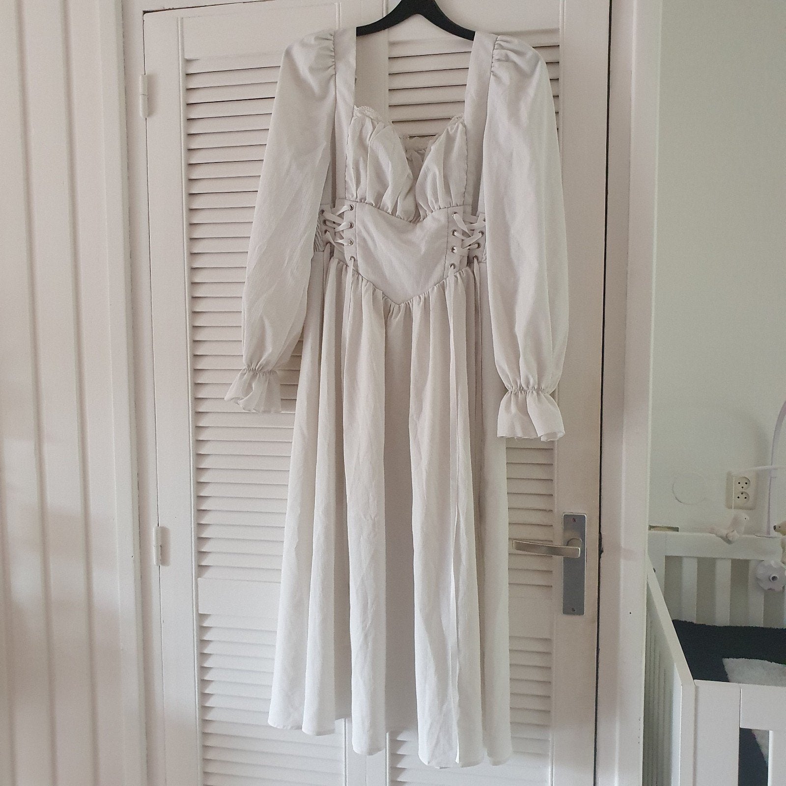 Witte Cottagecore Jurk met Lange Mouwen en Korsetdetails, Kleding | Dames, Maat 38/40 (M), Wit, Ophalen of Verzenden, Onbekend