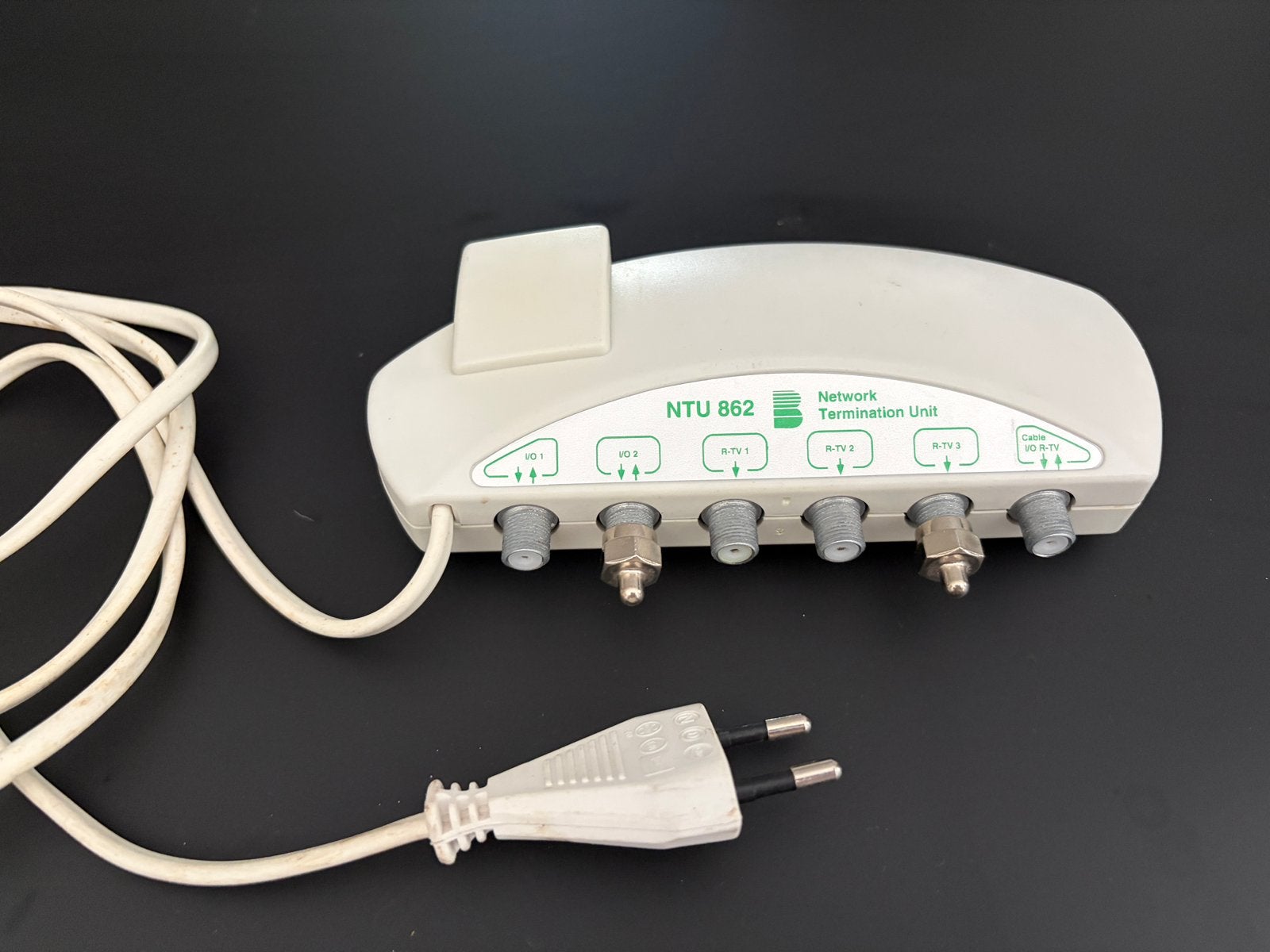 Coax TV-Kabel-versterker oa voor Ziggo, Ophalen of Verzenden, Zo goed als nieuw