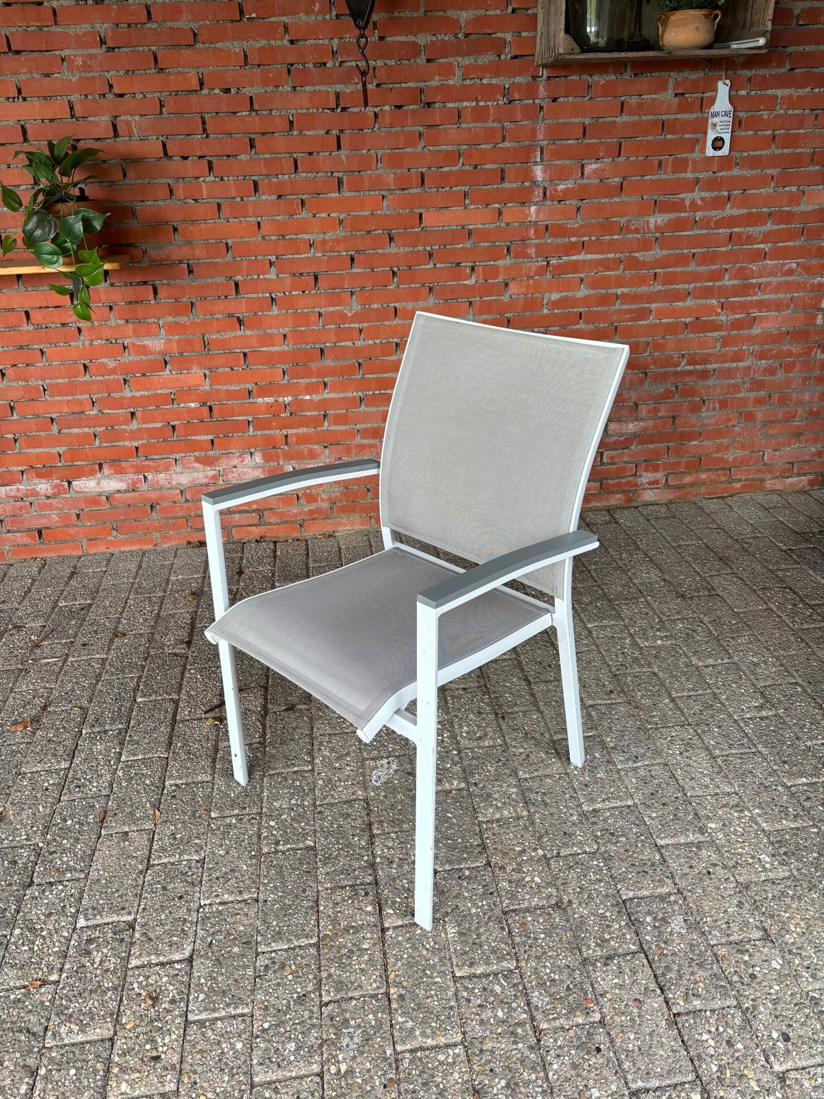6 Tuinstoelen - Stapelbaar en inclusief afdekhoes