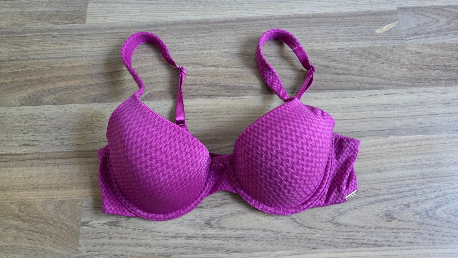 Livera bh fuchsia 75C, Livera, Ophalen of Verzenden, Roze, BH