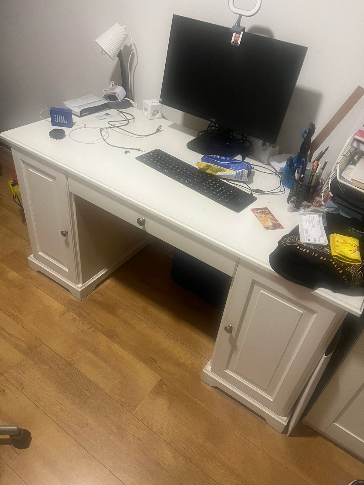 Te kopp IKEA LIATORP bureau izgst, Ophalen of Verzenden, Zo goed als nieuw