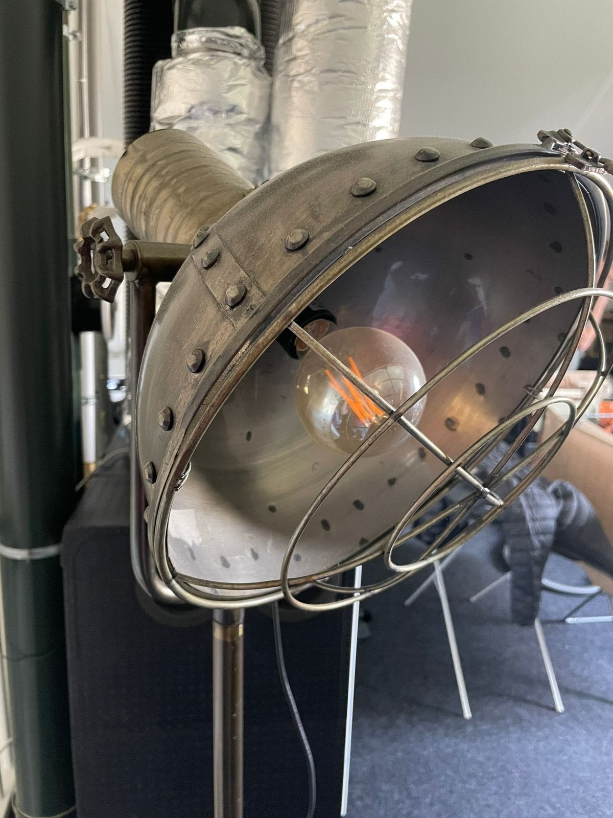 J-Line Industriële vloerlamp, Ophalen, Zo goed als nieuw, Metaal