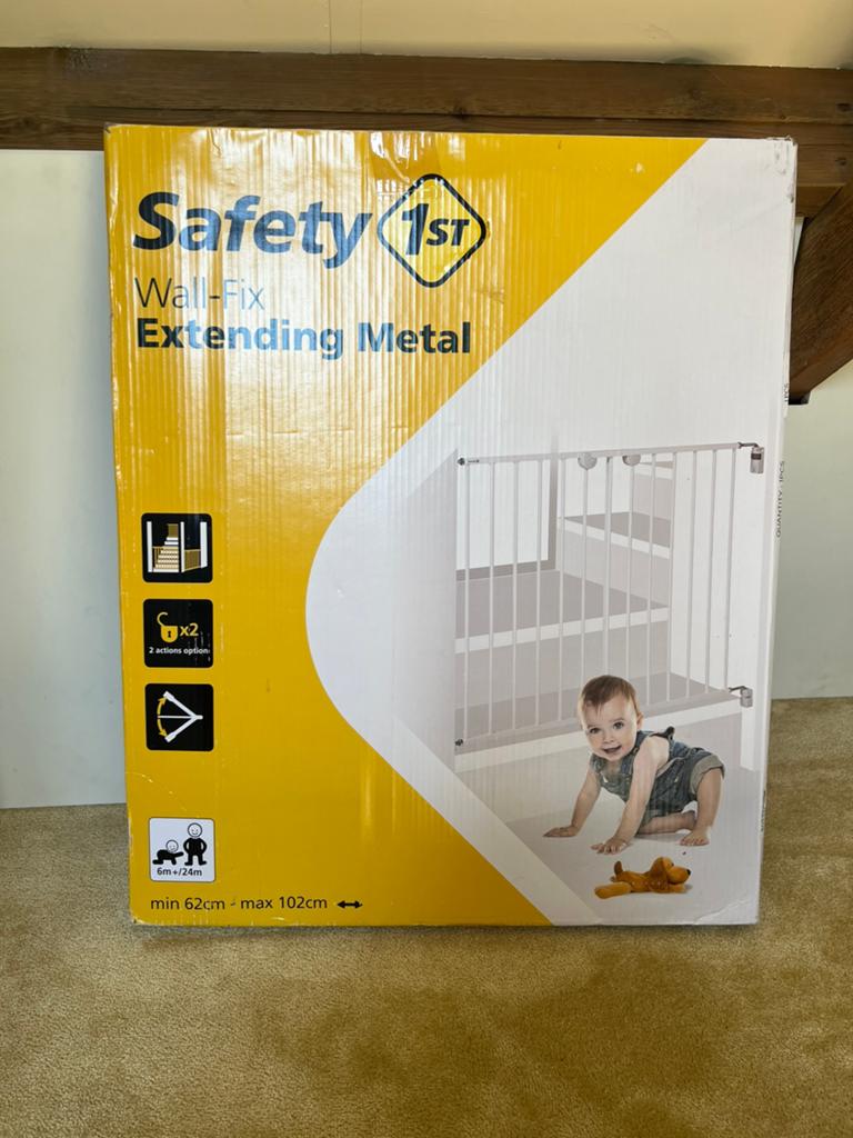 Safety 1st trap hekje wall fix 62-102 cm Nieuw in doos!, Kinderen en Baby's, Traphekjes, Ophalen, 100 tot 115 cm, Zo goed als nieuw