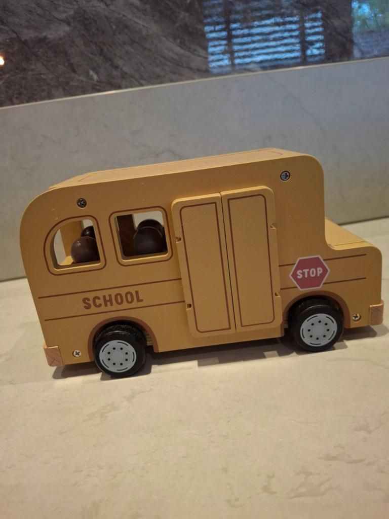 Little Dutch Houten Schoolbus met Poppetjes, Ophalen of Verzenden, Gebruikt