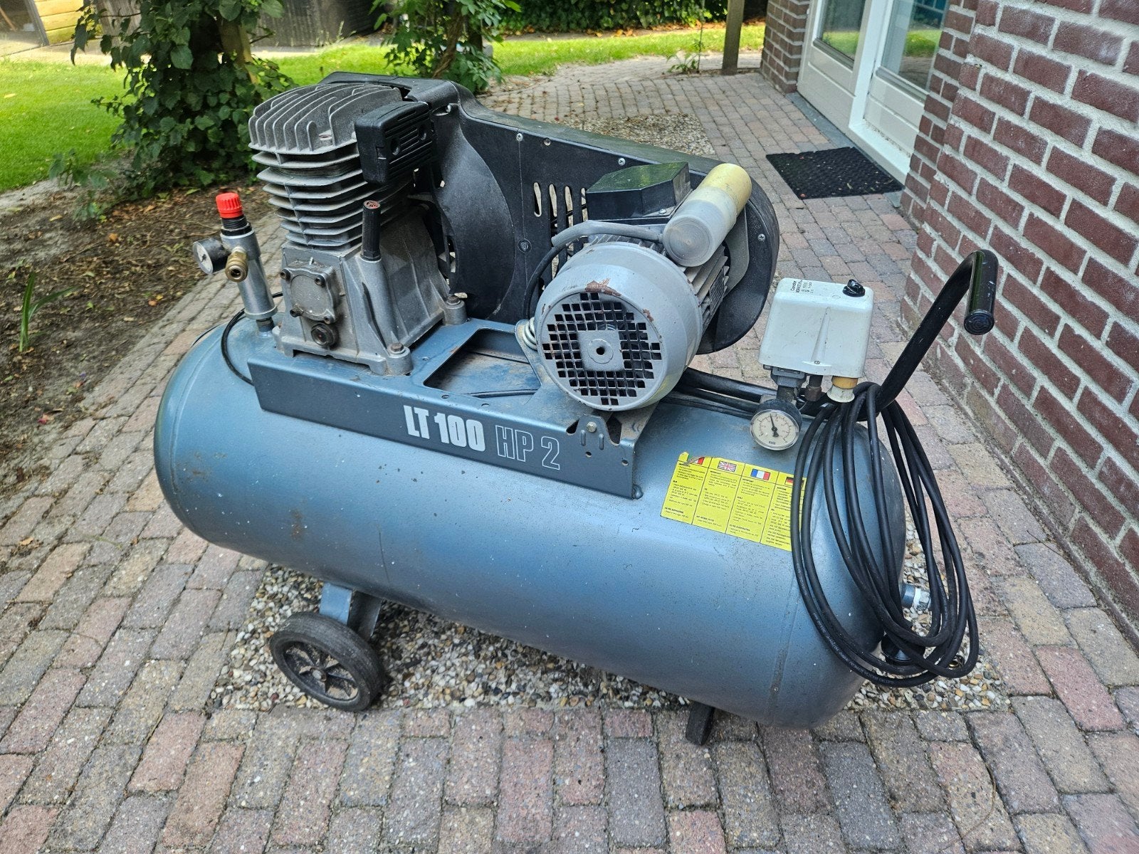 Ferm air master compressor 100 liter 230v 2 cilinder 10bar, Ophalen, Gebruikt, 6 tot 10 bar, 25 tot 100 liter