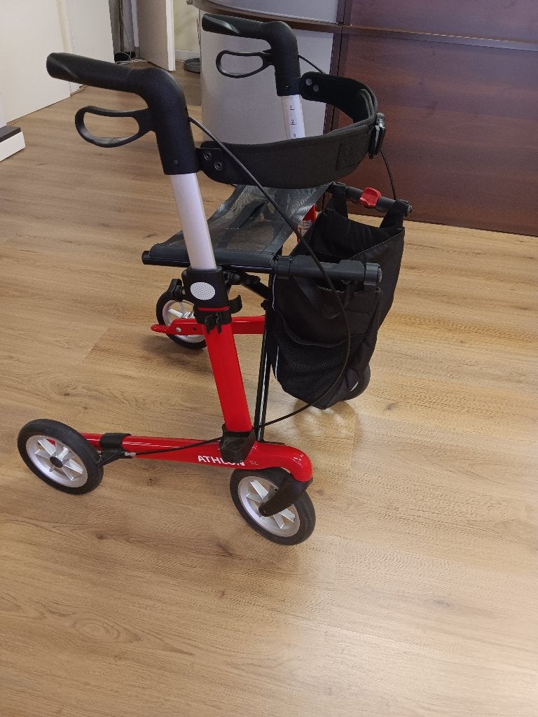 Rollator athlon carbon lichtgewicht, Ophalen, Lichtgewicht, Zo goed als nieuw
