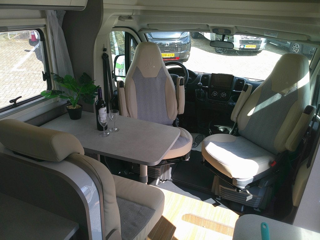 Etrusco T 5900 FB te Koop na huurperiode, Caravans en Kamperen, Campers, Ringverwarming, Fiat, Tot en met 2, Bedrijf