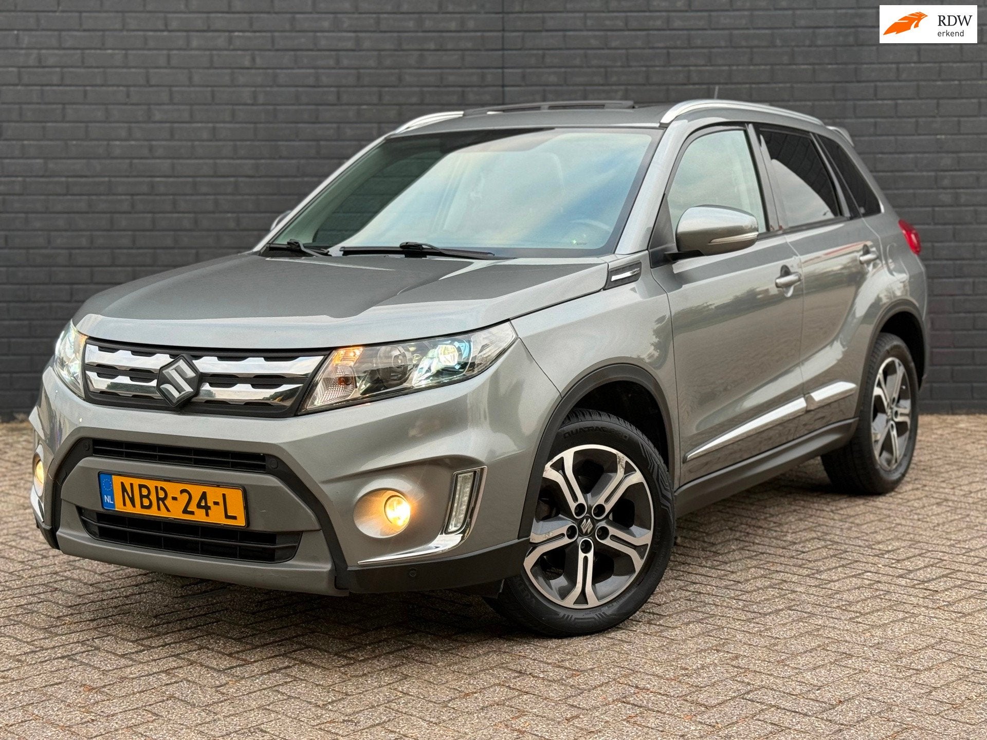 Suzuki VITARA 1.6 High Executive Panoramadak half Leer Keyle, Auto's, Voorwielaandrijving, Dealer onderhouden, Gebruikt, Euro 6