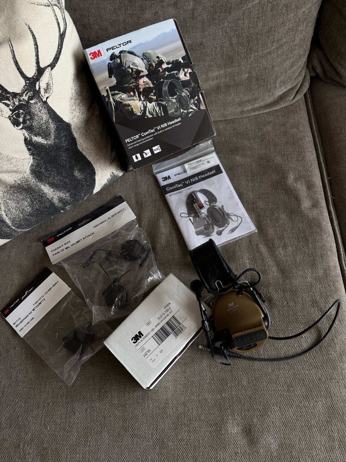 3M Peltor ComTac VI NIB NATO-wired met accessoires, Nieuw, Ophalen of Verzenden, Inklapbare microfoon, Over-ear