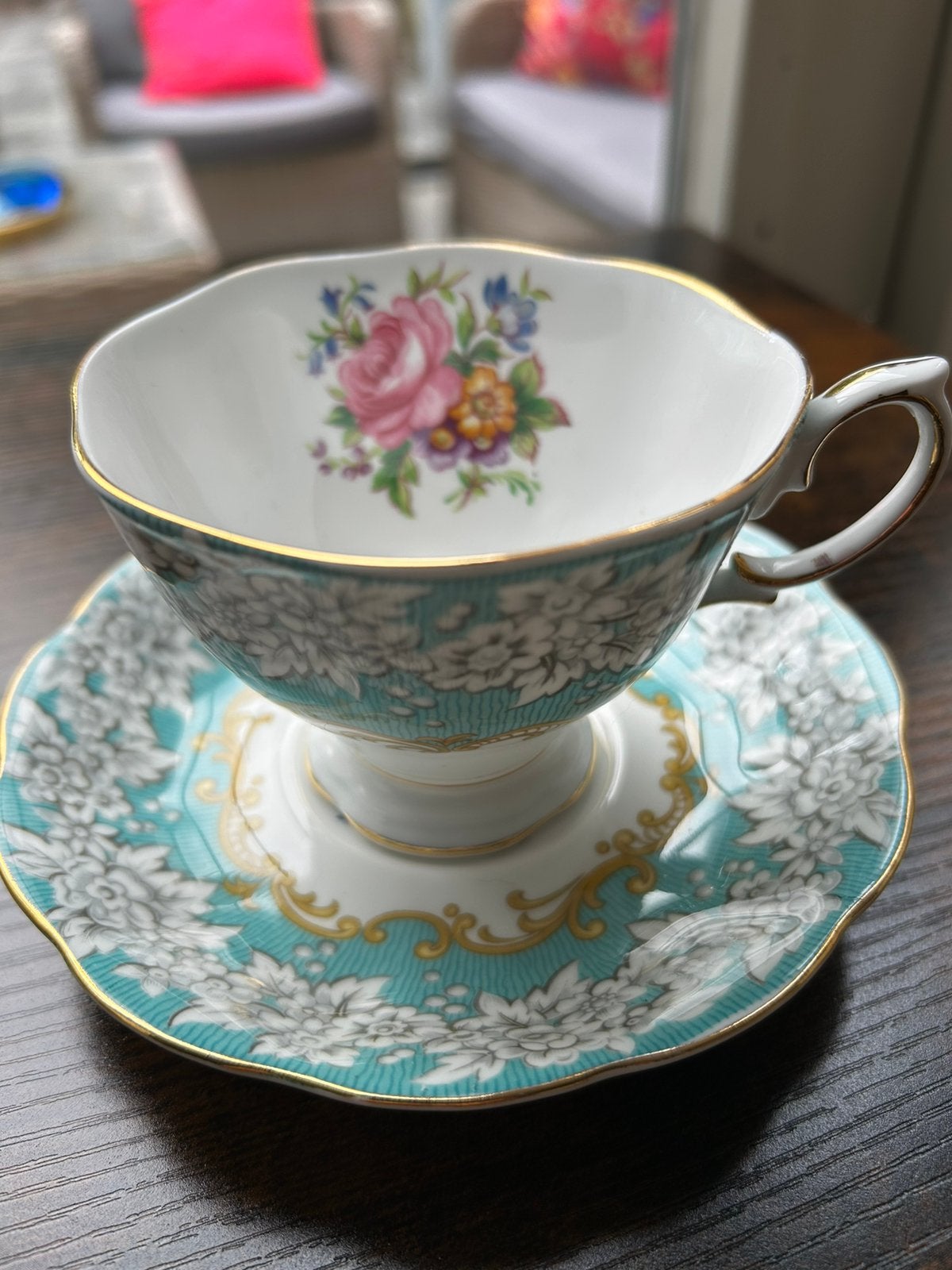 Royal Albert heren kop en schotel Enchantment, Ophalen of Verzenden, Zo goed als nieuw, Porselein, Kop en/of schotel