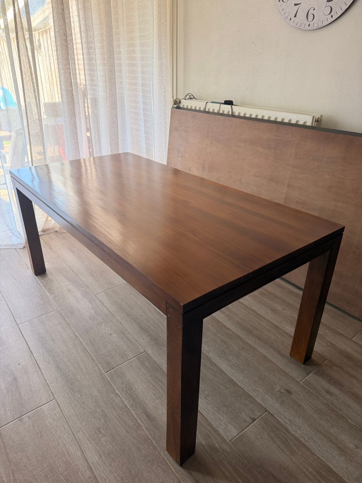 Elegante massivehouten eettafel, Huis en Inrichting, Tafels | Eettafels, Ophalen, 100 tot 150 cm, 50 tot 100 cm, Zo goed als nieuw