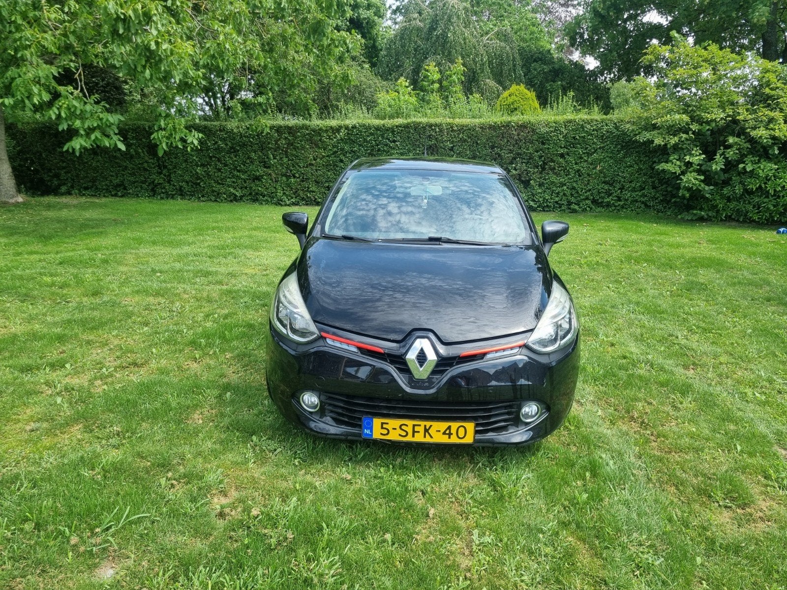 Renault Clio 0.9 TCE 66KW 5-DRS 2013 Zwart, Auto's, Voorwielaandrijving, 898 cc, 40 €/maand, 540 kg