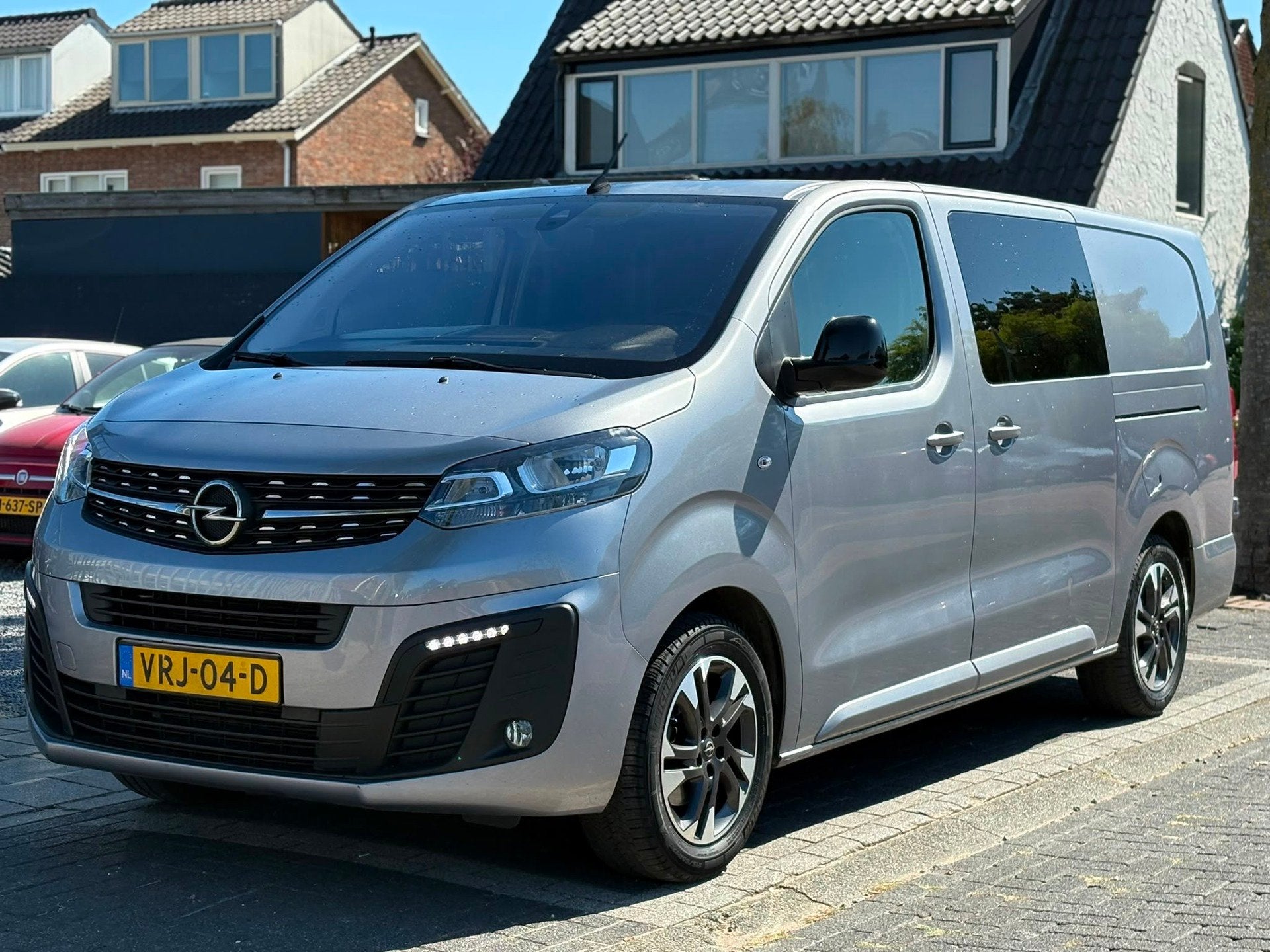 Opel Vivaro 2.0 CDTI L3H1 Innovation 5+1 | Rolstoelvervoer |, Auto's, Stof, Gebruikt, 4 cilinders, Origineel Nederlands