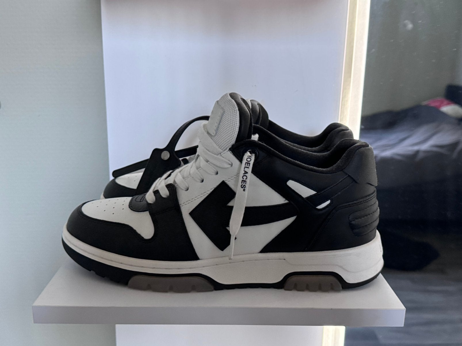 Off White sneakers ORIGINEEL 42, Zwart, Ophalen of Verzenden, Sneakers of Gympen, Zo goed als nieuw