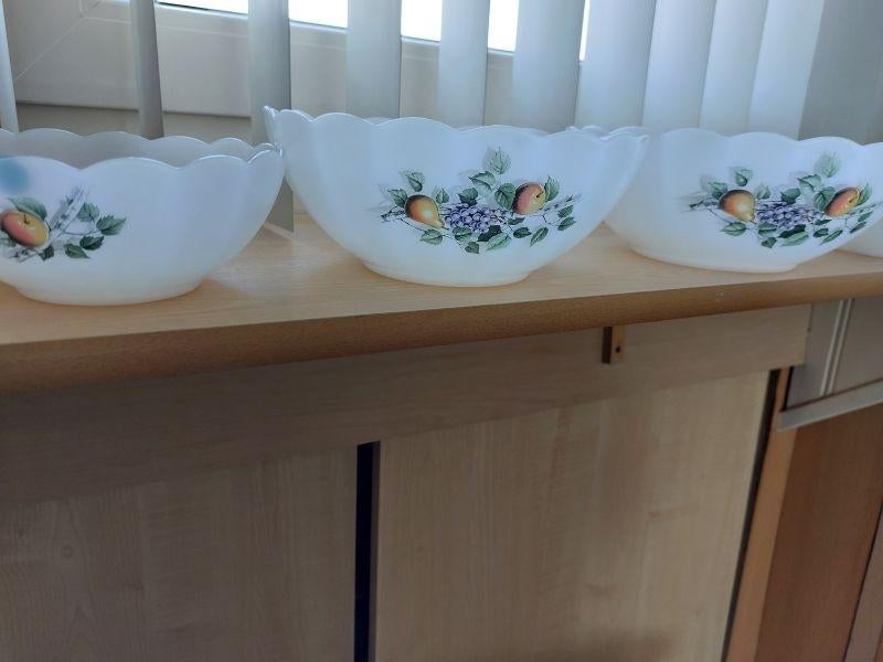 Arcopal France Melkglas set van 3, Antiek en Kunst, Antiek | Servies los, Ophalen