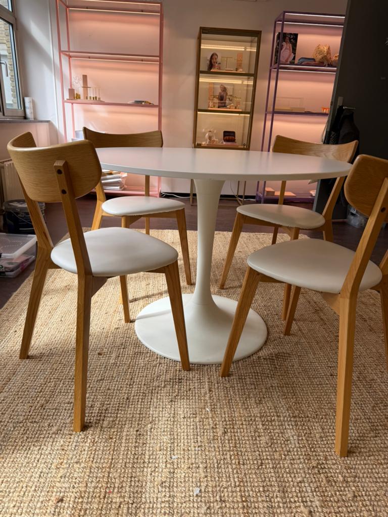 Ronde eettafel + 4 stoelen, Huis en Inrichting, Tafels | Eettafels, Ophalen, Vier personen, Rond, 100 tot 150 cm