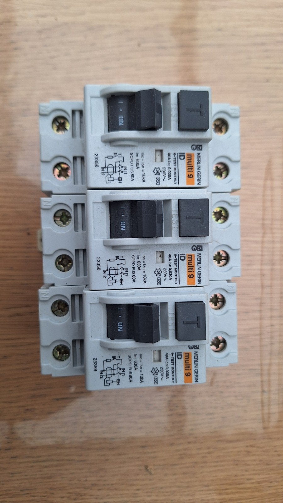 Merlin Gerin Multi 9 ID Aardlekschakelaar 40A 0.03A, Ophalen of Verzenden, Schakelaar