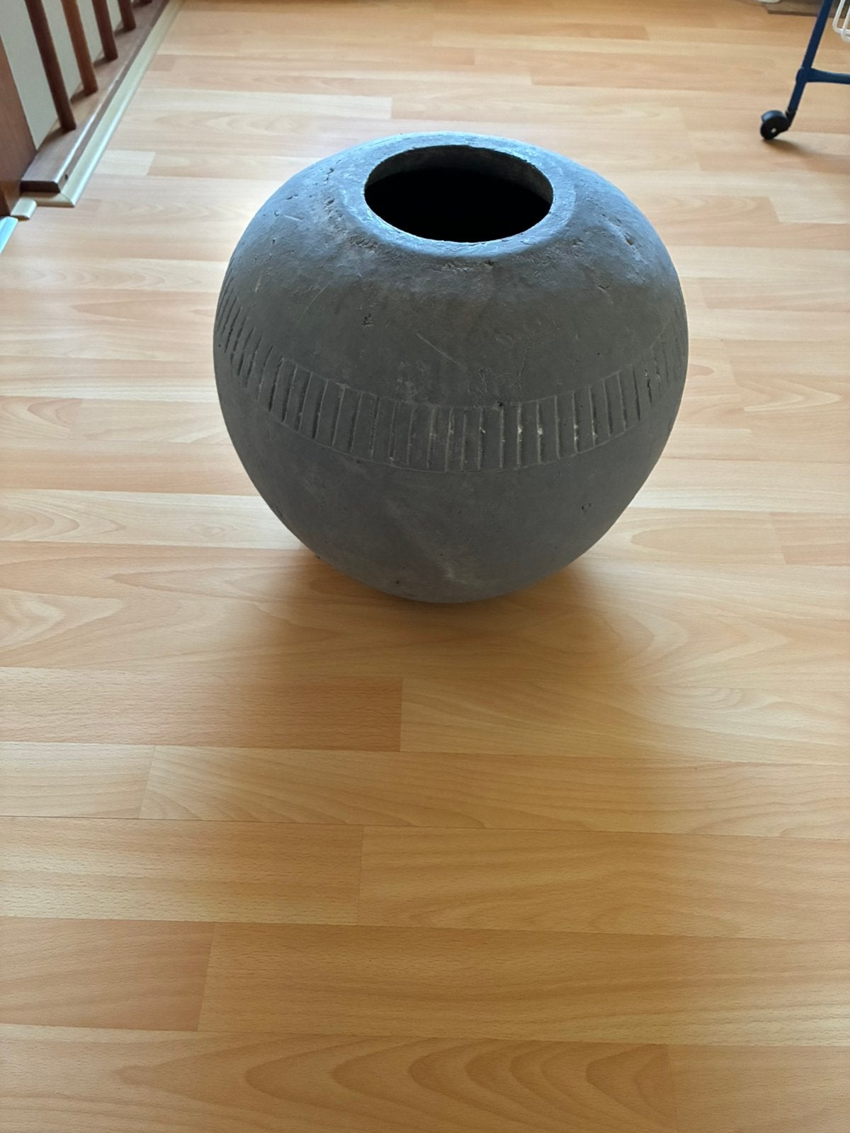 Betonlook decoratie pot, Huis en Inrichting, Ophalen, Overige materialen, 32 cm, Zo goed als nieuw