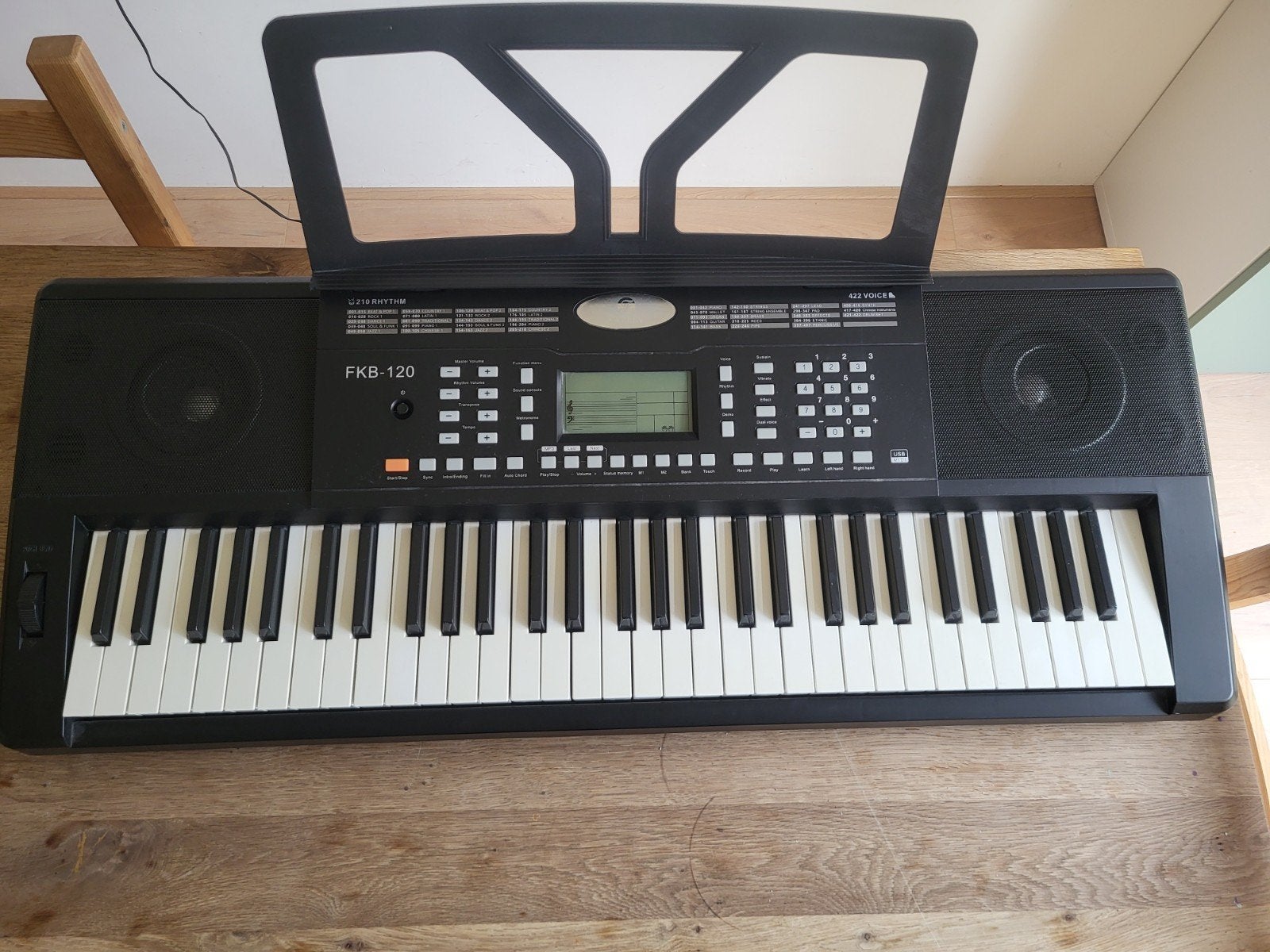 FKB-120 Elektronisch Keyboard Fazley, 61 toetsen, Midi-aansluiting, Zo goed als nieuw, Ophalen