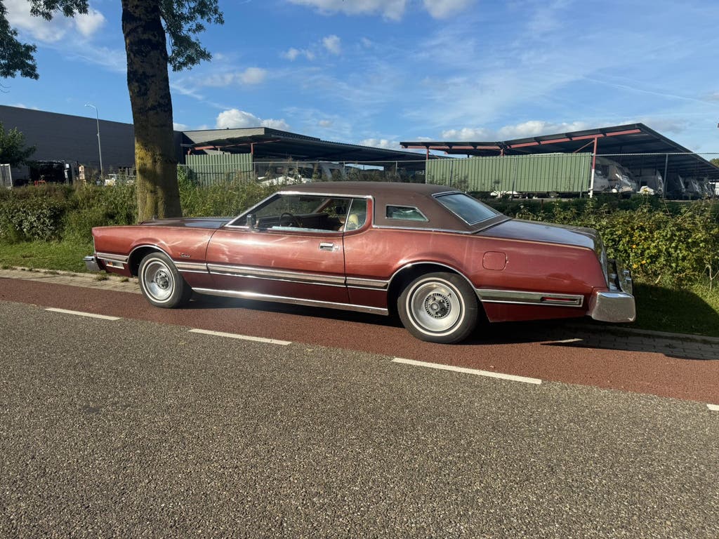 Ford Usa Thunderbird 7.5 AUT 1975 Rood, foto 4
