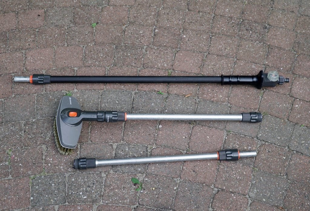 Gardena clean system borstel om ramen te wassen, Huis en Inrichting, Schoonmaakartikelen, Ophalen, Raamwisser of Trekker