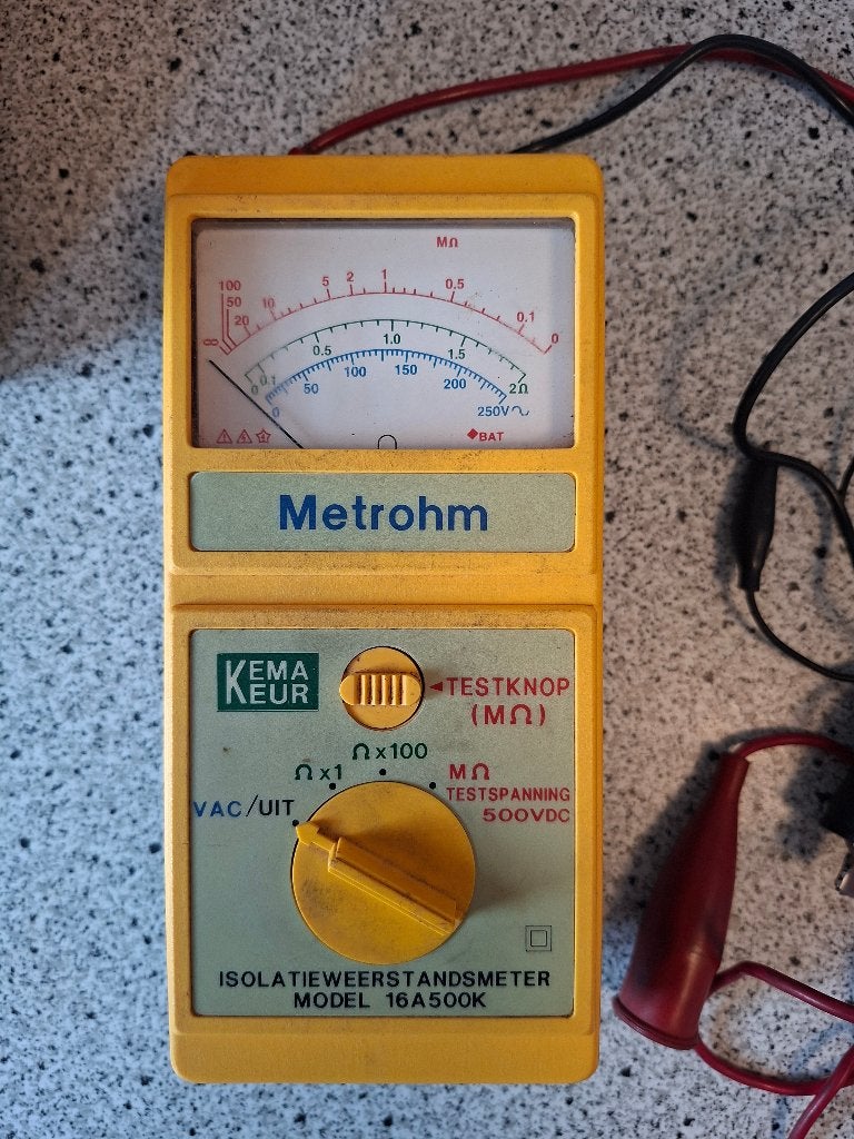 Vintage Metrohm Isolatieweerstandsmeter model 16A500K, Doe-het-zelf en Verbouw, Meetapparatuur, Ophalen of Verzenden, Gebruikt
