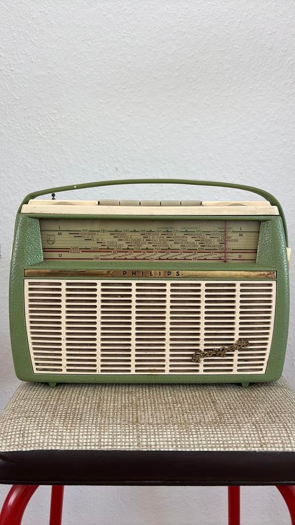 Vintage radio Philips groen origineel, Antiek en Kunst, Antiek | Tv's en Audio, Ophalen of Verzenden