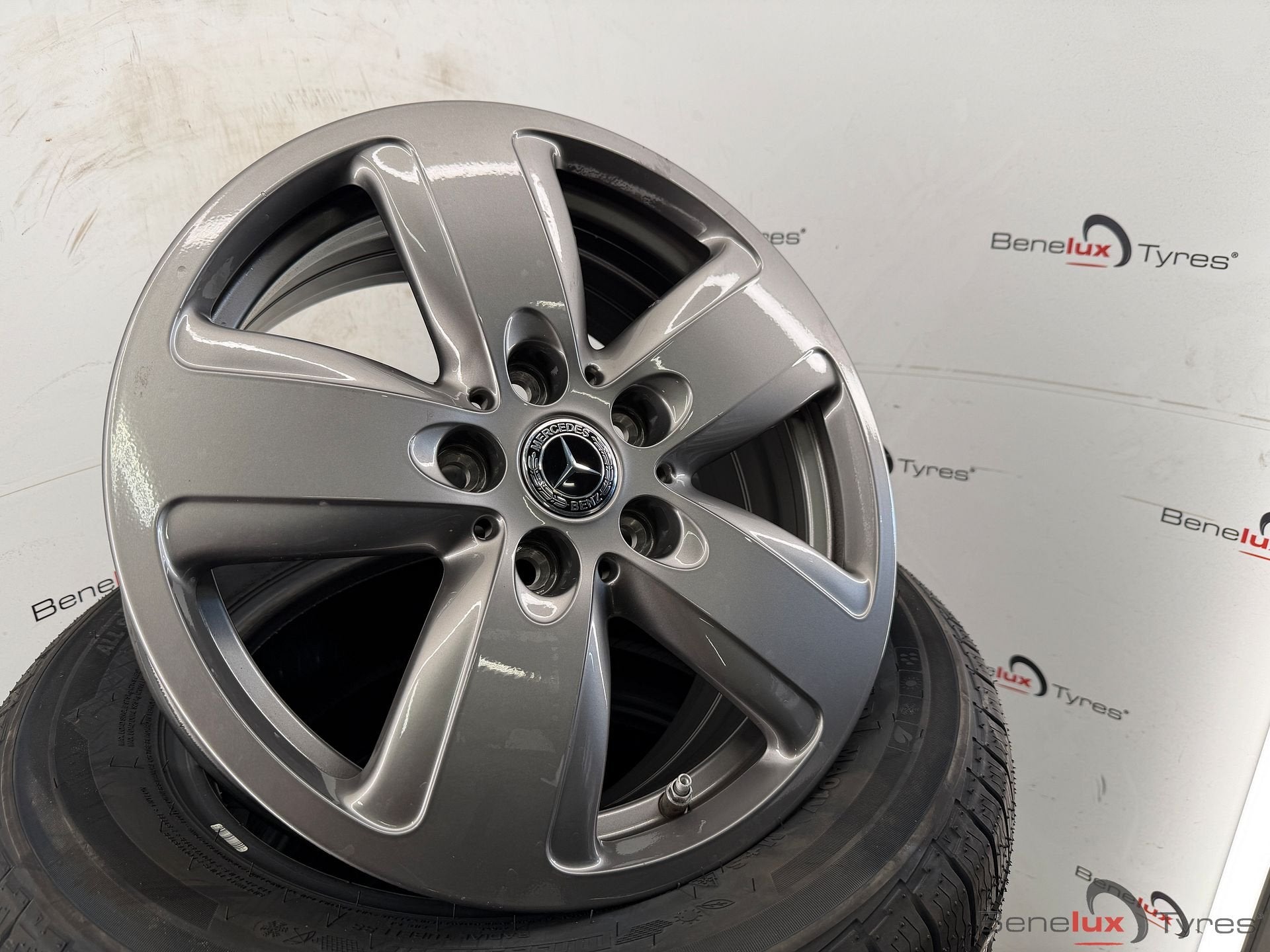 Mercedes Vito V-klasse W638 W639 W640 MB Benz bus cargo, Auto-onderdelen, Banden en Velgen, -, Banden en Velgen, All Season, -