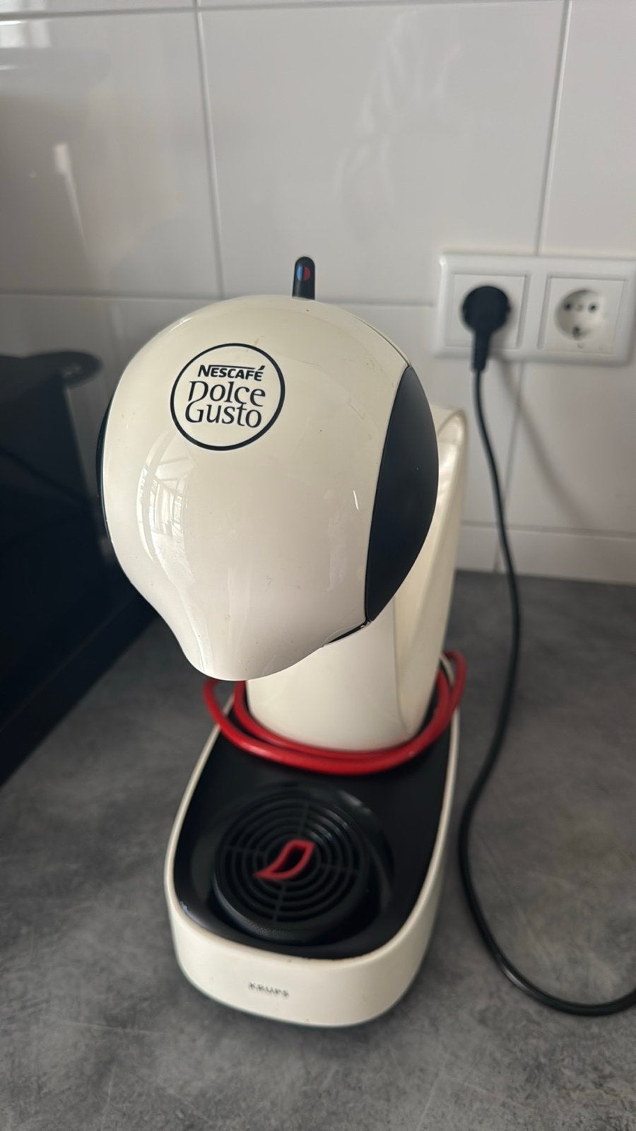 Nescafé Dolce Gusto Koffiezetapparaat - Wit, Koffiepads en cups, Gebruikt, Koffiemachine, Ophalen of Verzenden