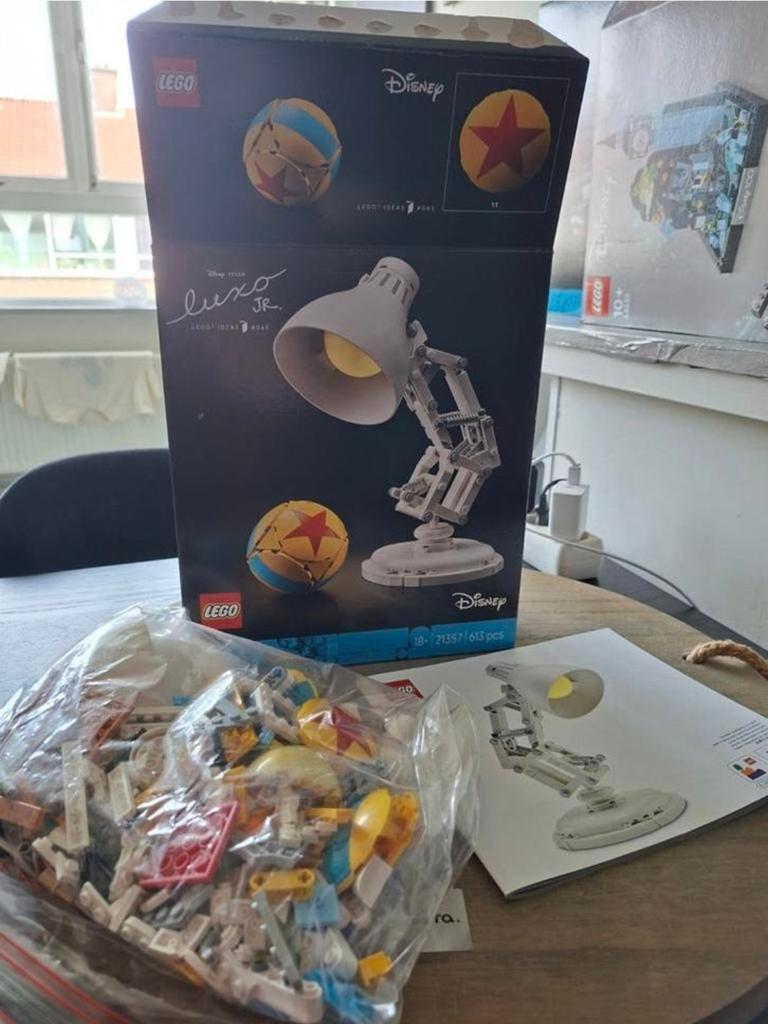 Lego - Disney Pixar Luxo Jr. Lamp - Nummer 21357, Compleet, Lego, Ophalen of Verzenden, Zo goed als nieuw