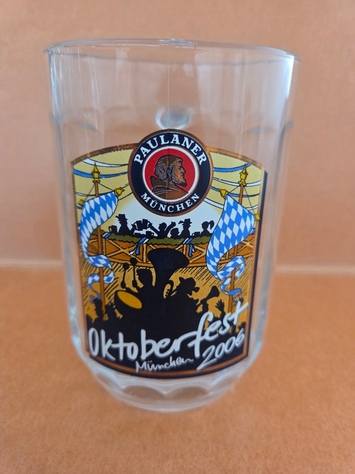Paulaner Oktoberfest 2006 Bierglas met oor, Ophalen of Verzenden, Zo goed als nieuw, Bierglas