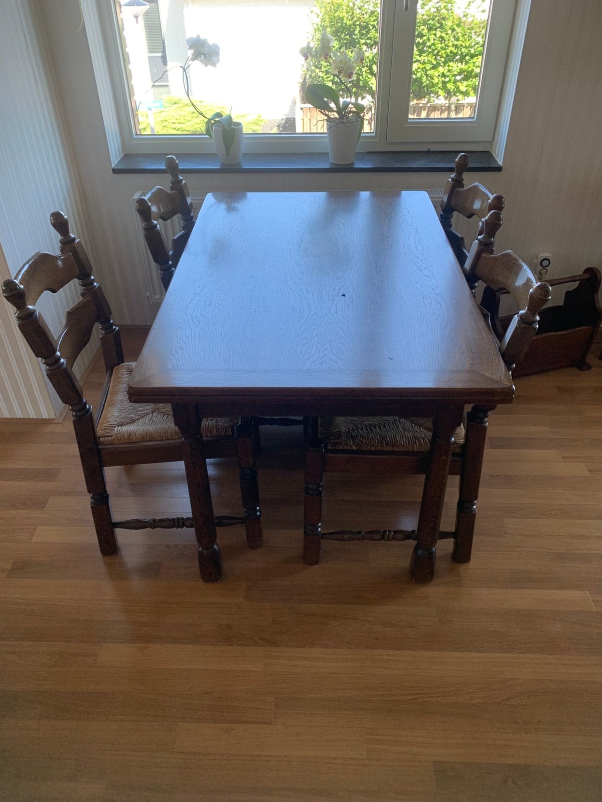 Eiken eettafel uittrekbaar met 4 stoelen, Ophalen, Gebruikt, Donker eiken, 4 tot 6 stoelen