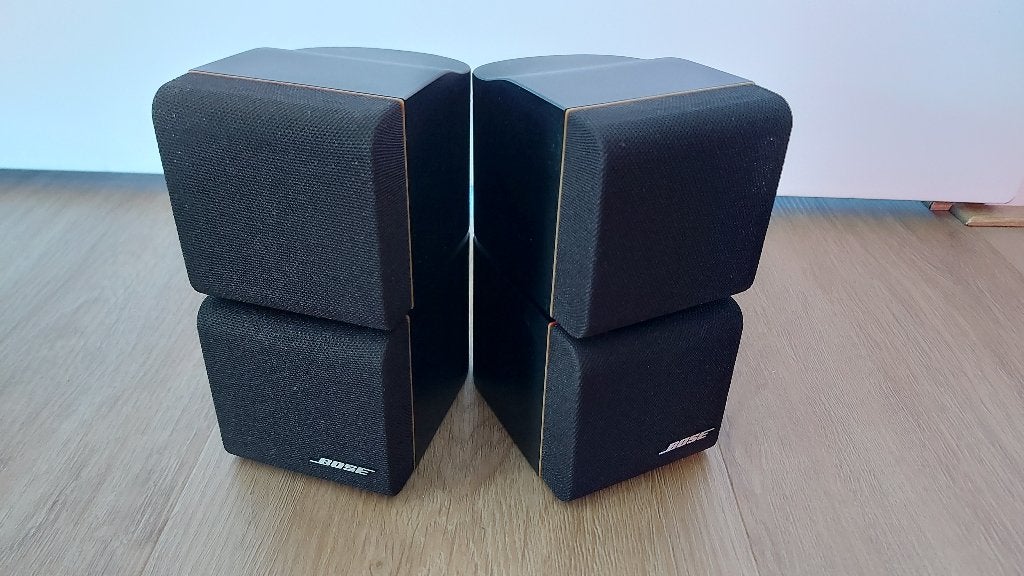 Vintage Bose zwart luidsprekers 2 stuks, Cubes, melkpakken, Audio, Tv en Foto, Luidsprekers, Gebruikt, Speakerset, Ophalen of Verzenden