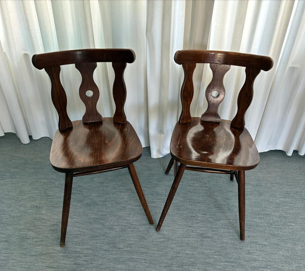 Set 2 Vintage Houten Keukenstoelen | Stevig en comfortabel, Antiek en Kunst, Antiek | Meubels | Stoelen en Banken, Ophalen