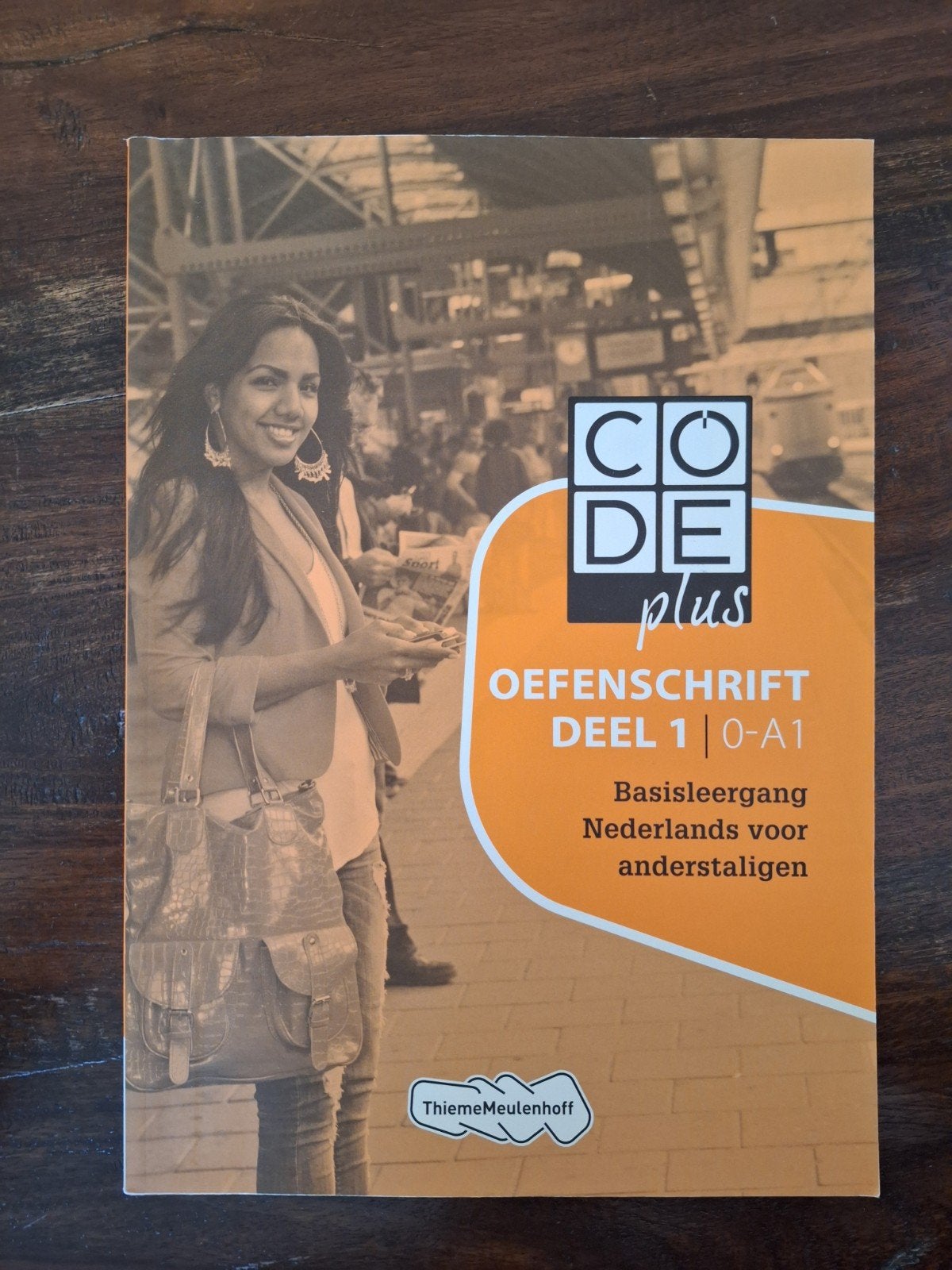 Code Plus Oefenschrift Deel 1 | 0-A1 Nederlands NT2, ThiemeMeulenhoff, Ophalen of Verzenden, Zo goed als nieuw, Alpha