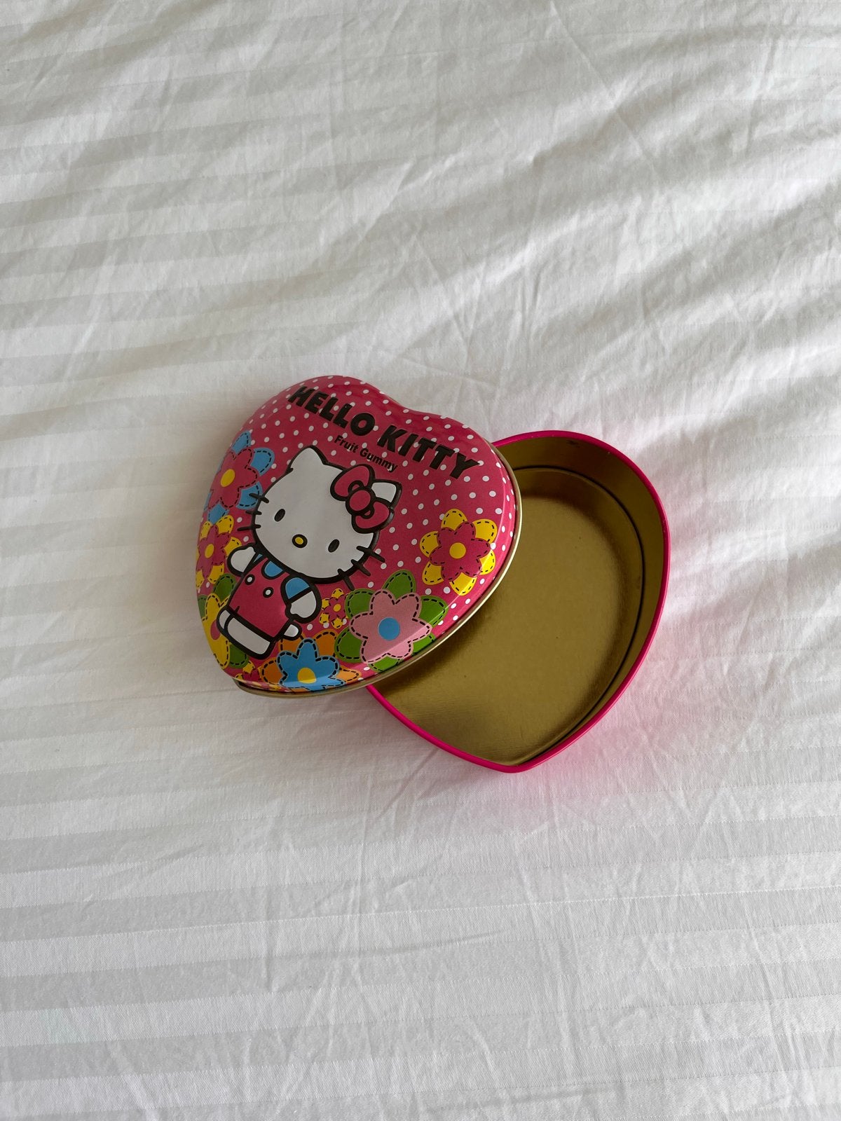 Hello Kitty Hartvormig Blikje - Snoepdoosje, Ophalen of Verzenden, Zo goed als nieuw
