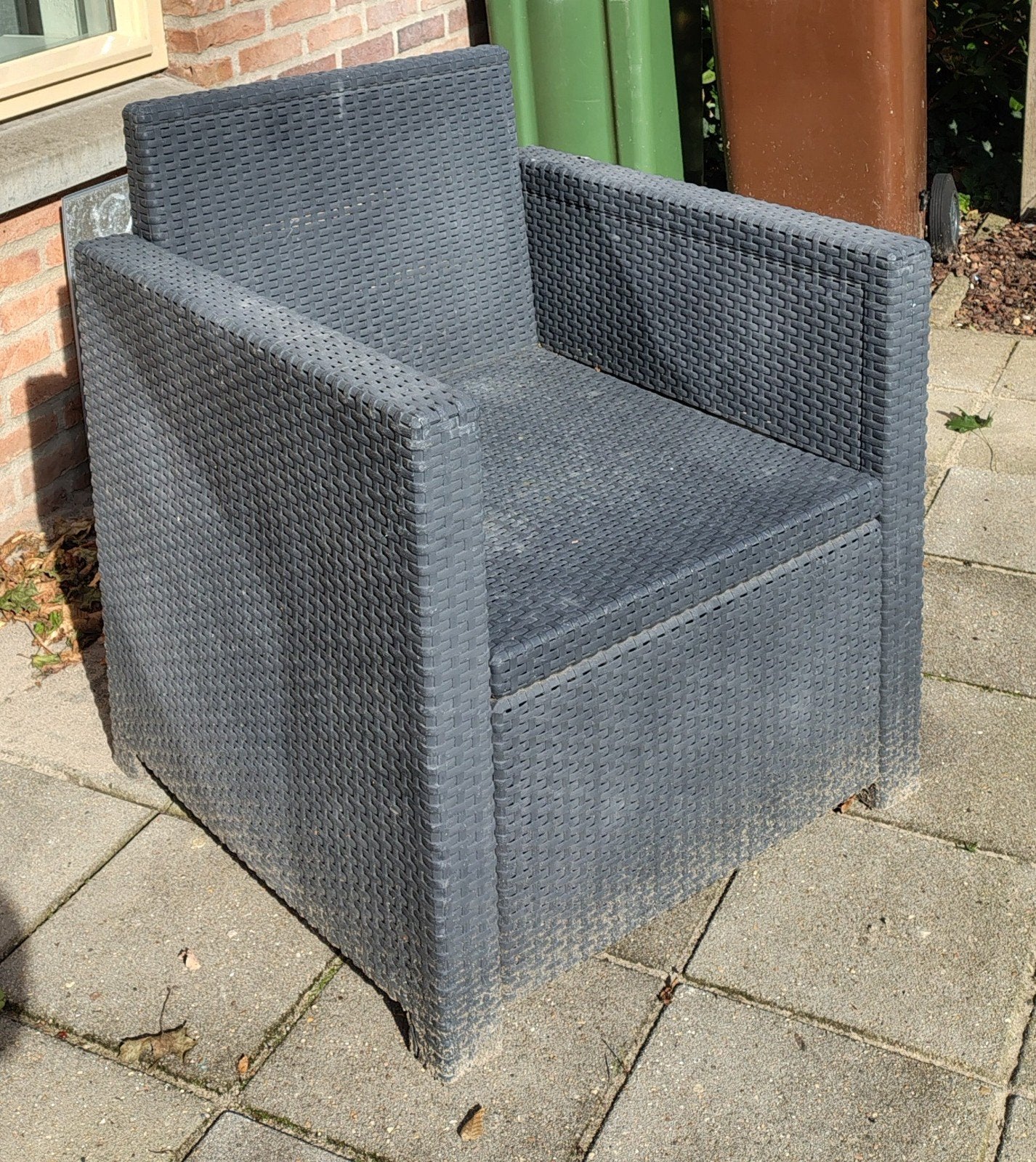 Comfortabele tuinstoel van Allibert (wickerlook), Ophalen, Gebruikt, Kunststof