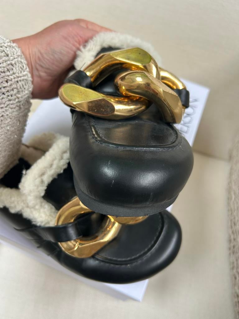 JW Anderson Slipper met Gouden Ketting - Maat 41, Ophalen of Verzenden, Zo goed als nieuw, Zwart, Slippers