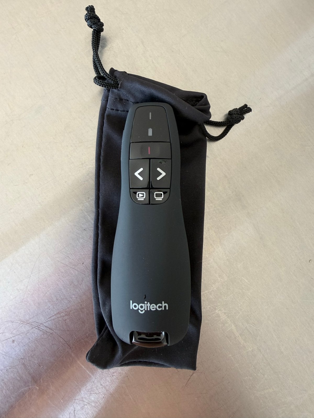 Logitech R400 Presenter Clicker - Nieuw in verpakking, Computers en Software, Presenters, Ophalen, Nieuw, Windows