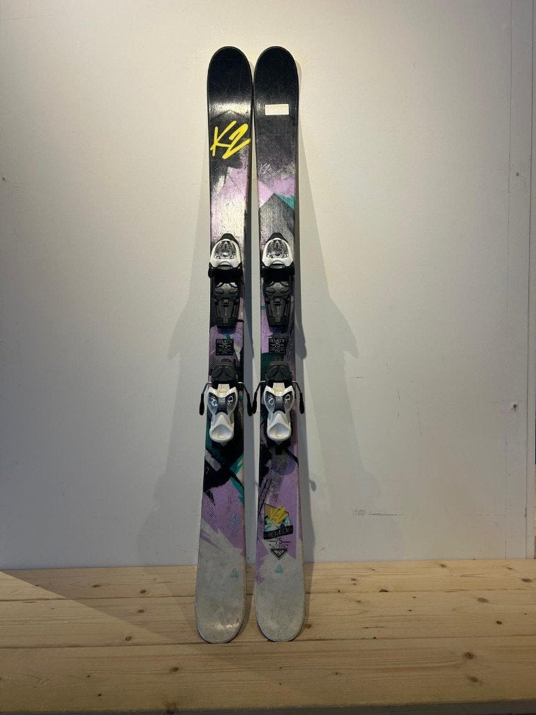 K2 Remedy Junior Freestyle ski's 129 cm met Marker bindingen, Sport en Fitness, Overige merken, Gebruikt, Info@k2.com, 100 tot 140 cm