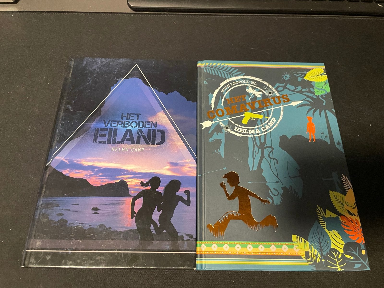 Het Verboden Eiland & Het Gomavirus - Helma Camp (2 boeken), Ophalen of Verzenden, Gelezen, Fictie