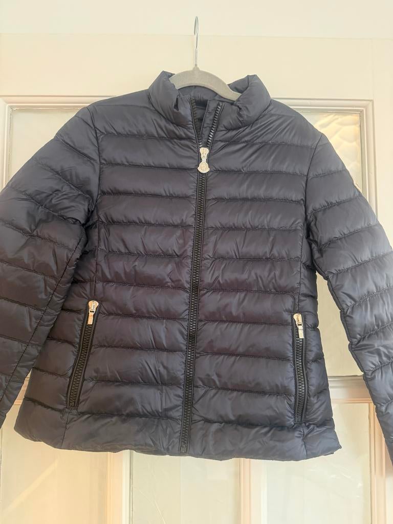 NIEUWE Moncler Puffer jas blauw - maat 10Y, Kinderen en Baby's, Ophalen of Verzenden, Nieuw, Jongen of Meisje, Jas