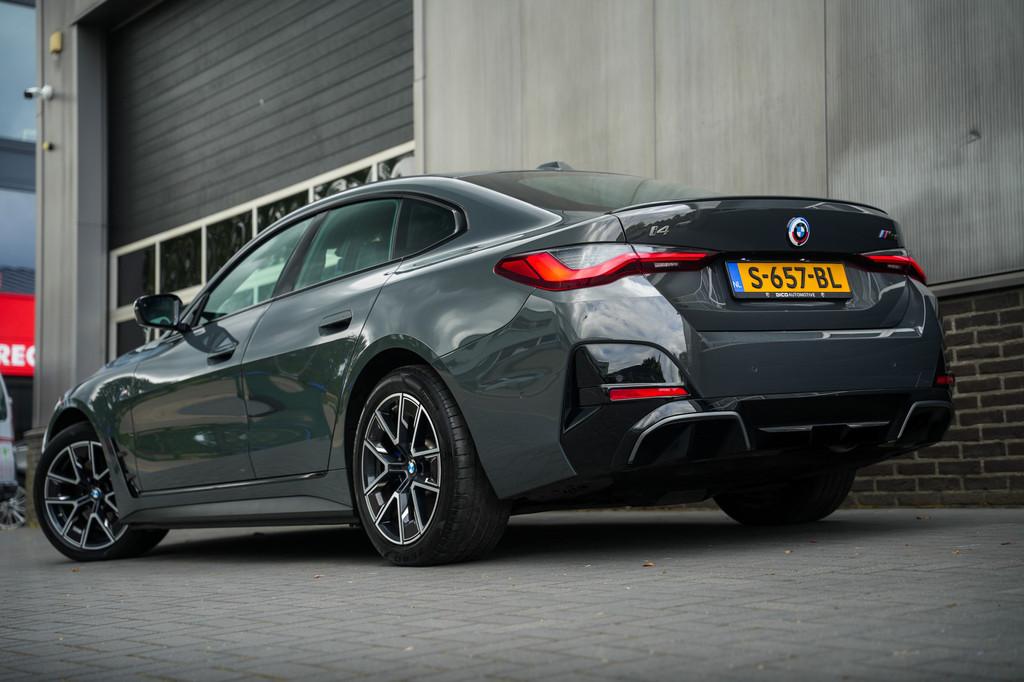 BMW i4 M50 84 kWh 544 pk M-Sportpakket / BTW-Auto/ Dravitgra, Auto's, Gebruikt, 110 €/maand, Origineel Nederlands, 2190 kg