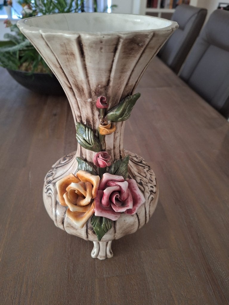 Vintage nostalgische keramische kast vaas met bloemendecor, Antiek en Kunst, Antiek | Vazen, Ophalen of Verzenden