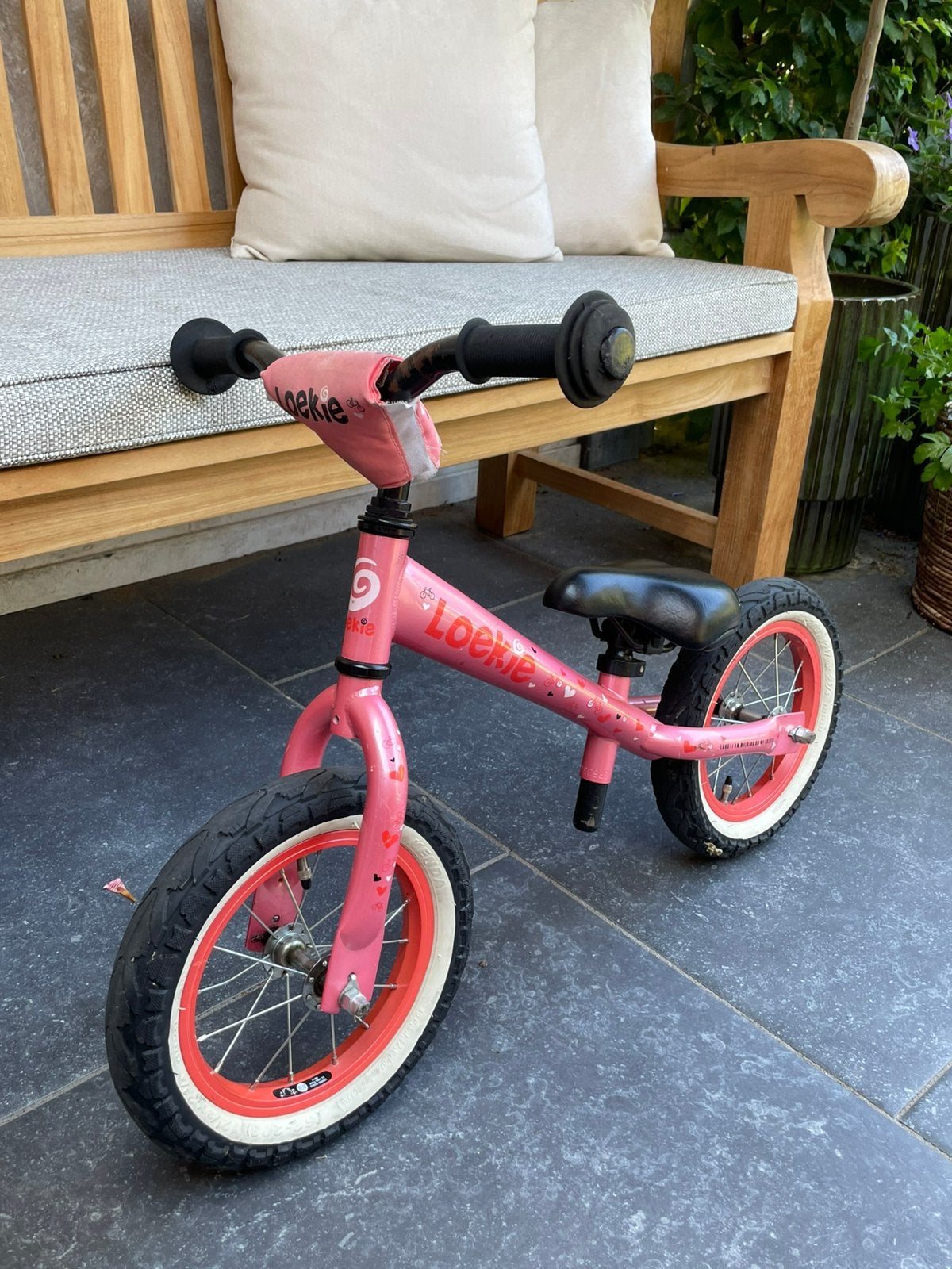 LOOPFIETS LOEKIE 12″ WARMPINK/ ROZE, Ophalen, Gebruikt, Loopfiets